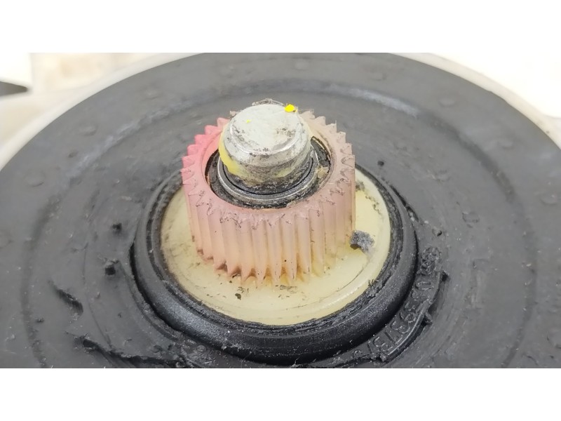 Recambio de motor elevalunas delantero izquierdo para bmw x3 (e83) 2.0d referencia OEM IAM 6925963 S007083005 0130822223