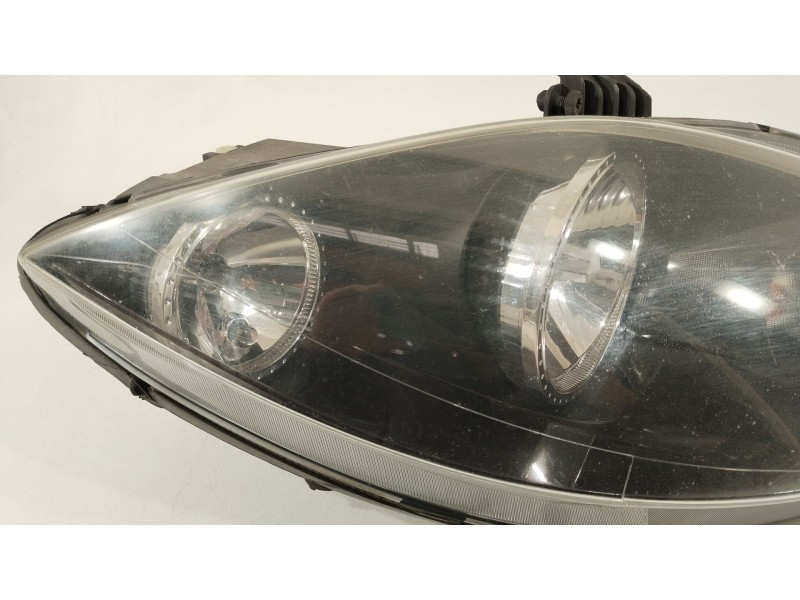 Recambio de faro derecho para seat leon (1p1) 2.0 tdi 16v referencia OEM IAM 5P1941006A 89309820 