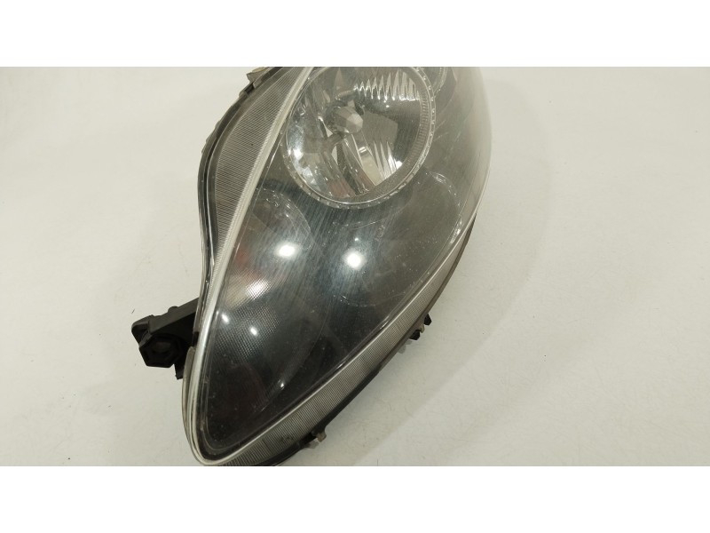 Recambio de faro izquierdo para seat leon (1p1) 2.0 tdi 16v referencia OEM IAM 5P1941005A 89309810 