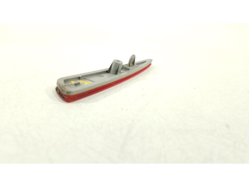 Recambio de piloto trasero izquierdo paragolpes para toyota auris (_e18_) 1.4 d-4d (nde180_) referencia OEM IAM 8192002090  