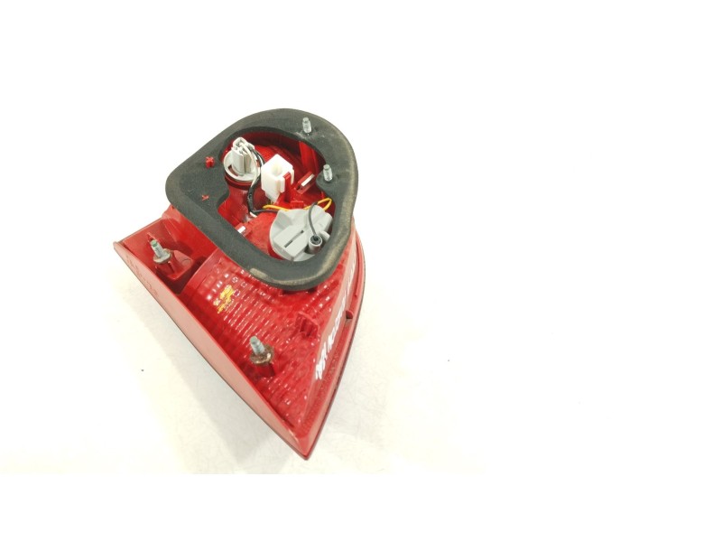 Recambio de piloto trasero izquierdo en porton para kia venga (yn) 1.4 cvvt referencia OEM IAM 924051P000  