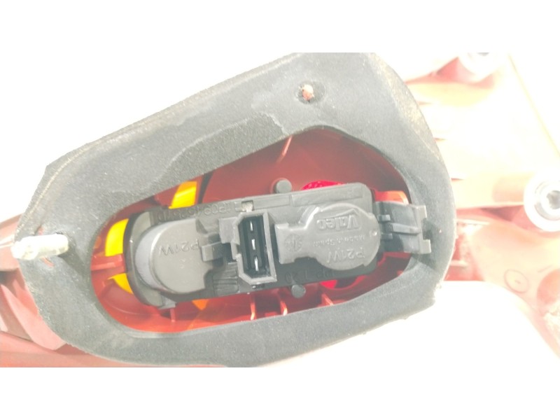 Recambio de piloto trasero izquierdo para seat leon (1p1) 2.0 tdi 16v referencia OEM IAM 1P0945111D  