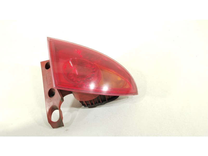 Recambio de piloto trasero izquierdo para seat leon (1p1) 2.0 tdi 16v referencia OEM IAM 1P0945111D  