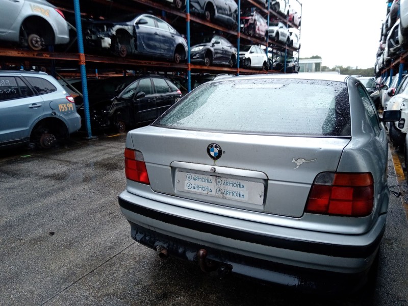 bmw 3 (e36) del año 2000