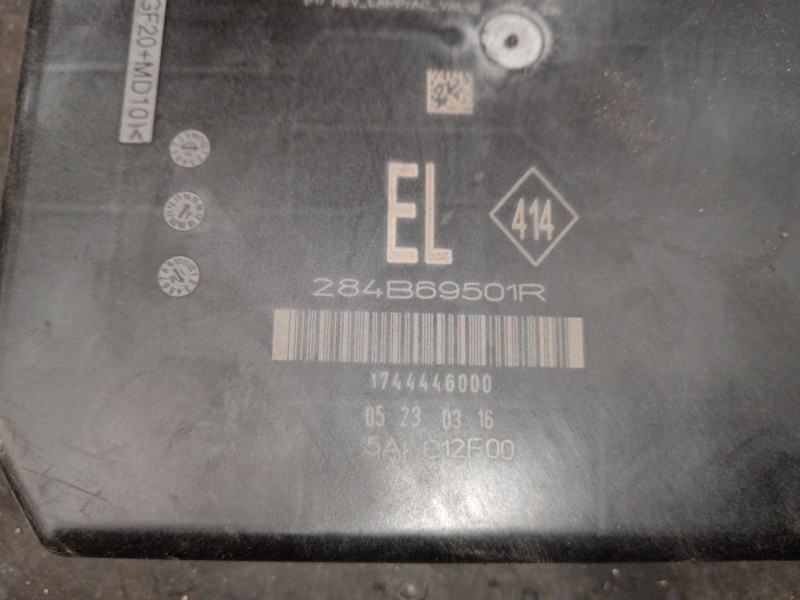 Recambio de caja reles / fusibles para renault kadjar (ha_, hl_) 1.6 dci 130 4x4 referencia OEM IAM 284B69501R  