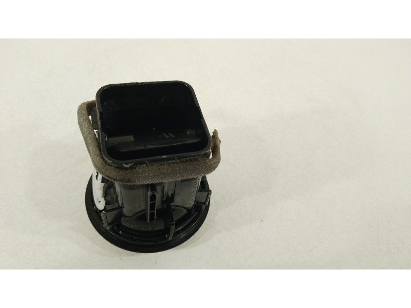 Recambio de rejilla aireadora para audi q2 (gab, gag) 35 tfsi referencia OEM IAM 81A820901E  