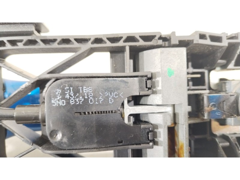 Recambio de maneta exterior delantera izquierda para audi q2 (gab, gag) 35 tfsi referencia OEM IAM 8V0837885  