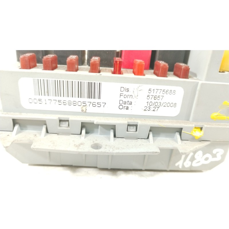 Recambio de caja reles / fusibles para fiat bravo ii (198_) 1.9 d multijet (198axb1a) referencia OEM IAM 51775688  