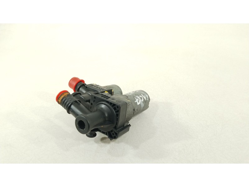 Recambio de bomba agua para bmw x3 (e83) 2.0d referencia OEM IAM 64118369807 1147412149 