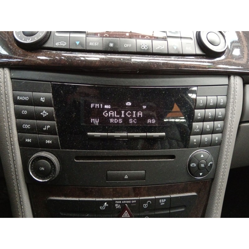 Recambio de sistema audio / radio cd para mercedes-benz cls (c219) cls 350 (219.357) referencia OEM IAM A2118702889  