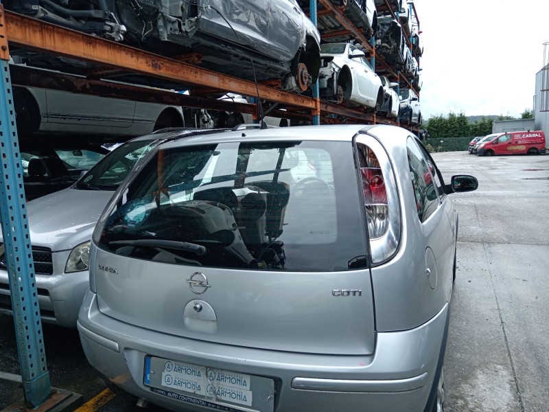 opel corsa c (x01) del año 2006