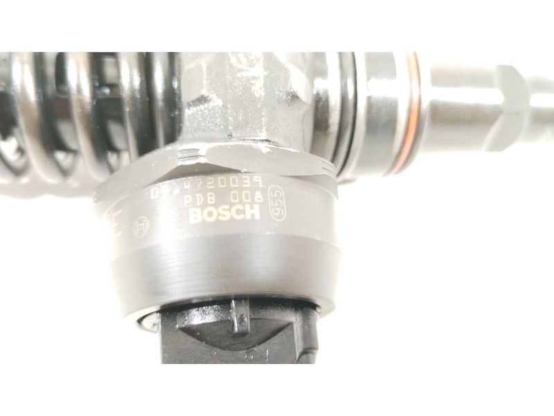 Recambio de inyector para volkswagen golf iv (1j1) 1.9 tdi referencia OEM IAM 038130073AL 0414720039 