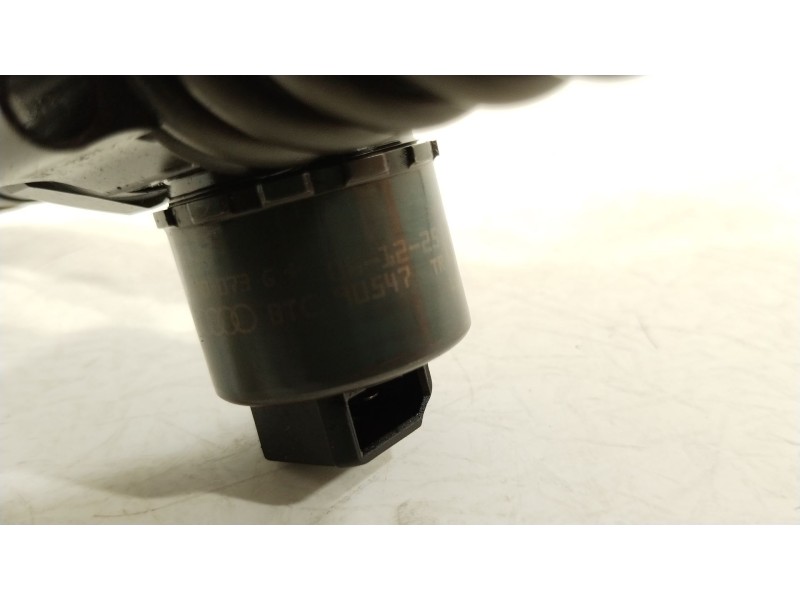 Recambio de inyector para volkswagen golf v (1k1) 2.0 tdi 16v referencia OEM IAM 03G130073G 0414720404 