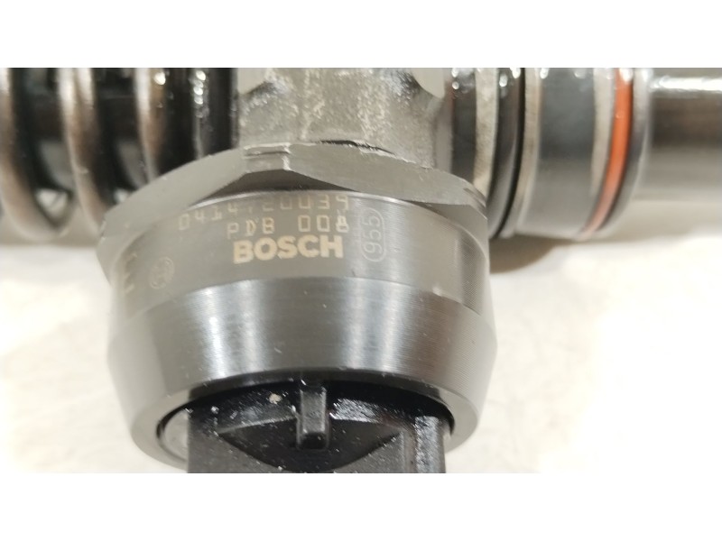 Recambio de inyector para volkswagen golf iv (1j1) 1.9 tdi referencia OEM IAM 038130073AL 0414720039 