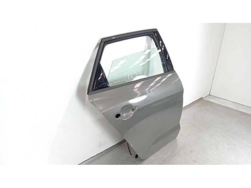 Recambio de puerta trasera derecha para audi a1 sportback (gba) 30 tfsi referencia OEM IAM 82G833052  