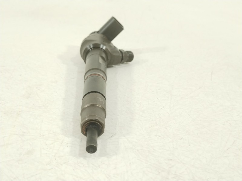 Recambio de inyector para skoda superb ii (3t4) 2.0 tdi 16v referencia OEM IAM 03L130277J 0445110369 