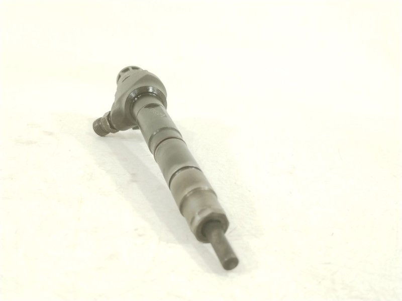 Recambio de inyector para skoda superb ii (3t4) 2.0 tdi 16v referencia OEM IAM 03L130277J 0445110369 