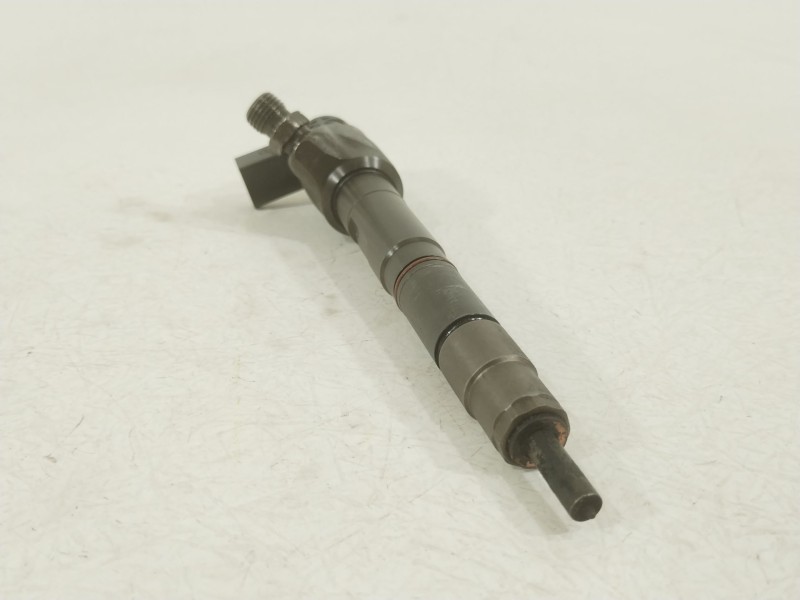 Recambio de inyector para skoda superb ii (3t4) 2.0 tdi 16v referencia OEM IAM 03L130277J 0445110369 