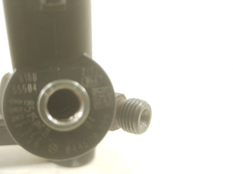 Recambio de inyector para toyota auris active referencia OEM IAM 0445110599 8515060 