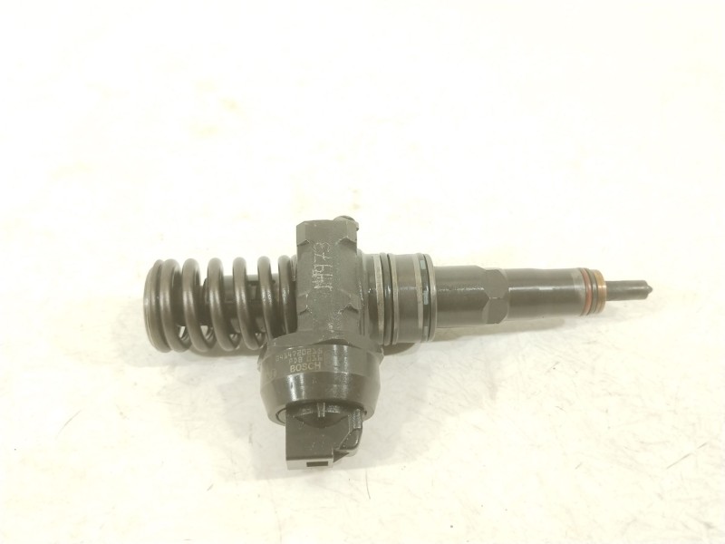 Recambio de inyector para volkswagen golf v (1k1) 1.9 tdi referencia OEM IAM 038130073AG 0414720215 