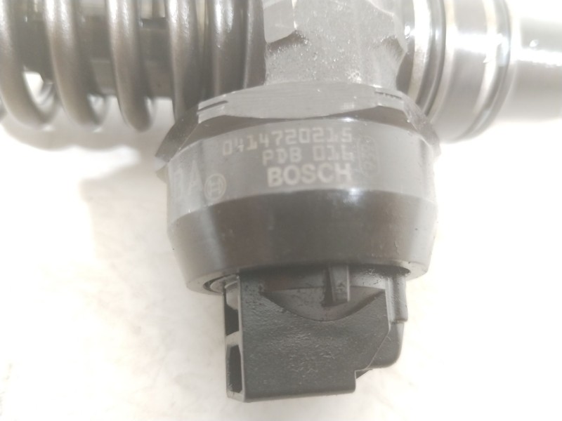 Recambio de inyector para volkswagen golf v (1k1) 1.9 tdi referencia OEM IAM 038130073AG 0414720215 