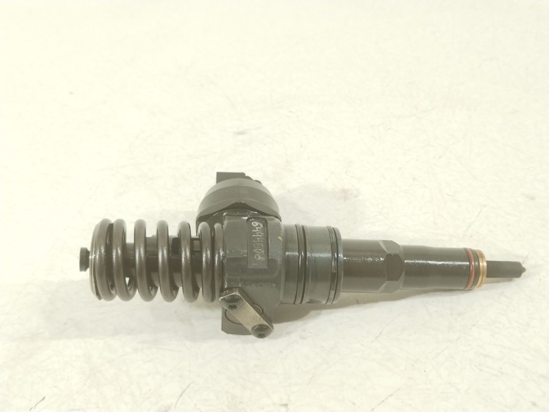 Recambio de inyector para volkswagen golf v (1k1) 1.9 tdi referencia OEM IAM 038130073AG 0414720215 