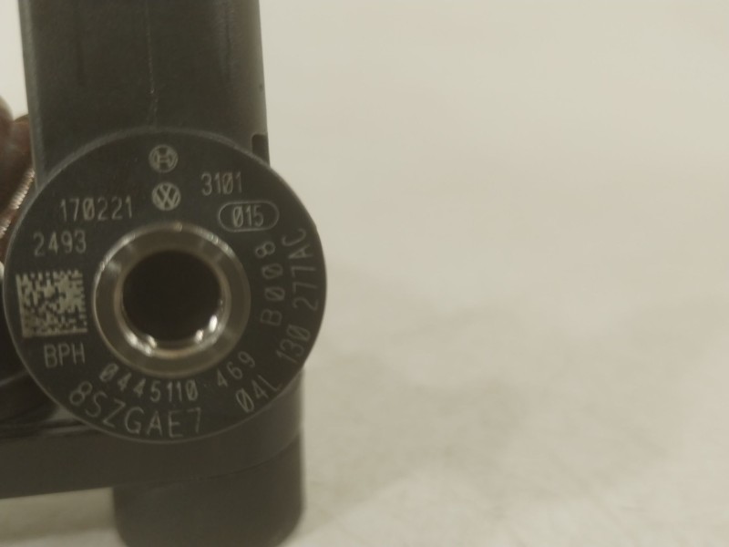 Recambio de inyector para volkswagen tiguan (ad1, ax1) 2.0 tdi referencia OEM IAM 04L130277AC 0445110469 