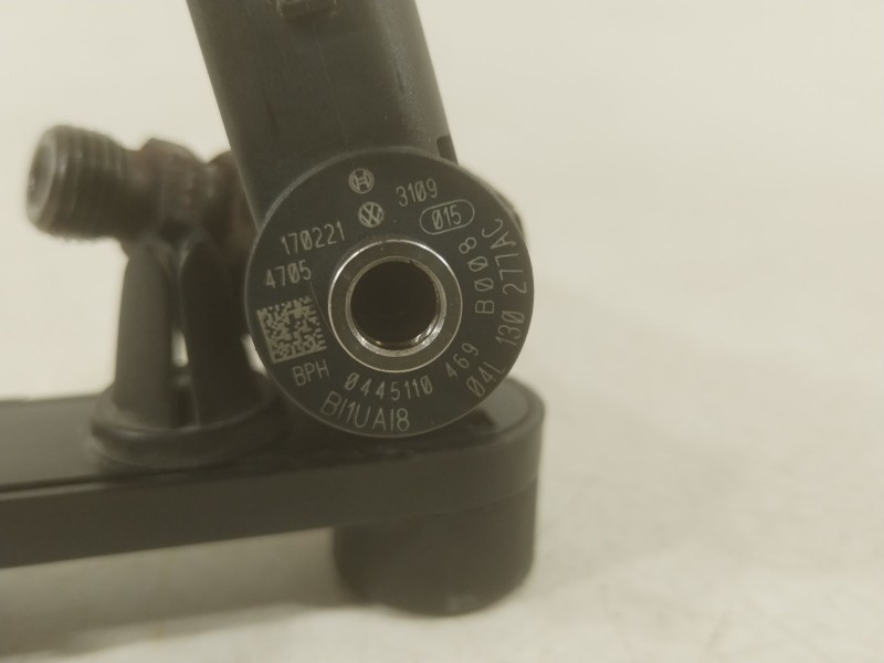 Recambio de inyector para volkswagen tiguan (ad1, ax1) 2.0 tdi referencia OEM IAM 04L130277AC 0445110469 