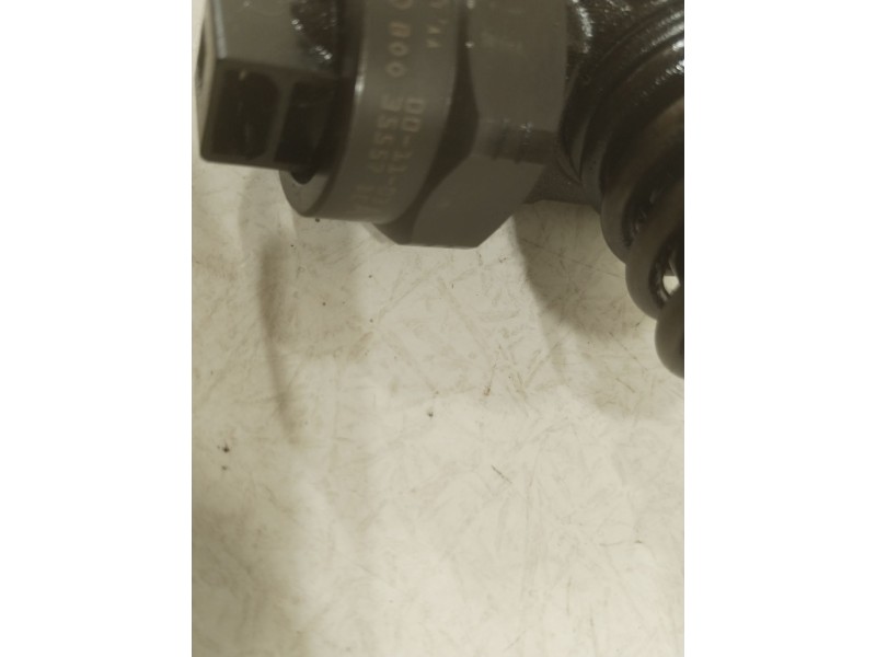 Recambio de inyector para volkswagen passat variant (3b6) comfortline referencia OEM IAM 038130073AA 0414720028 