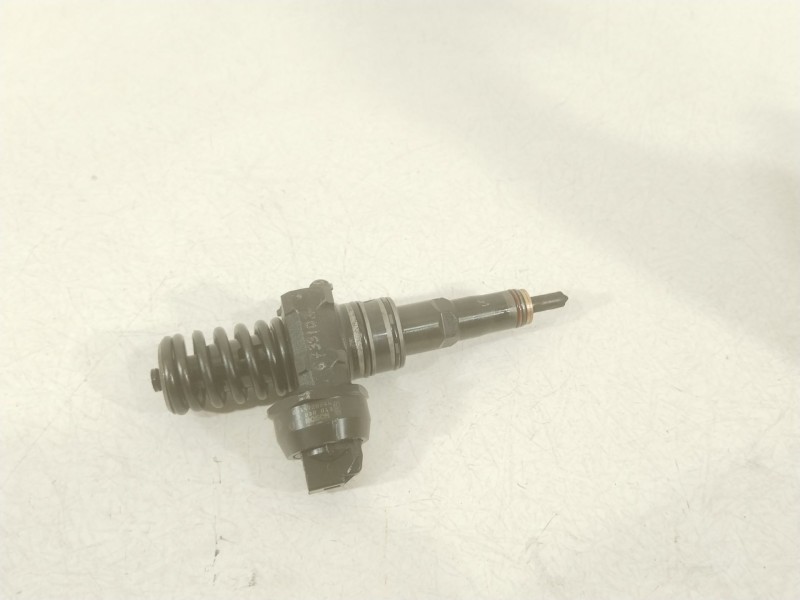 Recambio de inyector para audi a4 b6 (8e2) 1.9 tdi quattro referencia OEM IAM 038130073BA 0414720216 