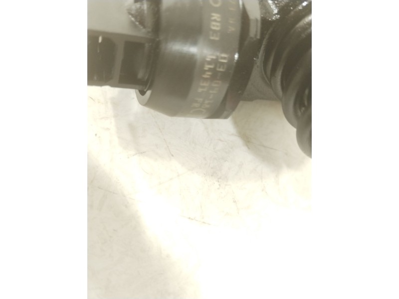 Recambio de inyector para audi a4 b6 (8e2) 1.9 tdi quattro referencia OEM IAM 038130073BA 0414720216 