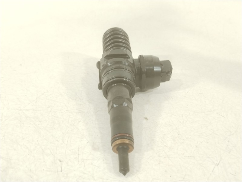 Recambio de inyector para audi a4 b6 (8e2) 1.9 tdi quattro referencia OEM IAM 038130073BA 0414720216 