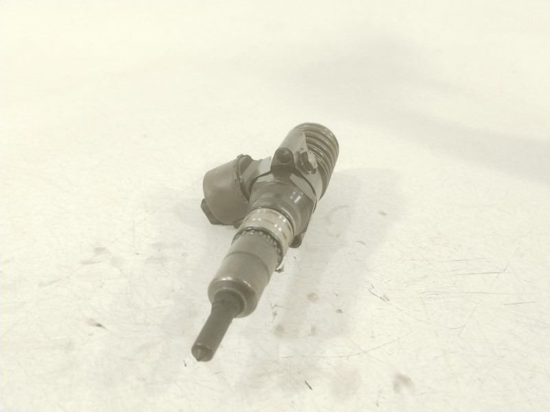 Recambio de inyector para audi a3 sportback (8pa) 2.0 tdi 16v referencia OEM IAM 03G130073G 0414720404 