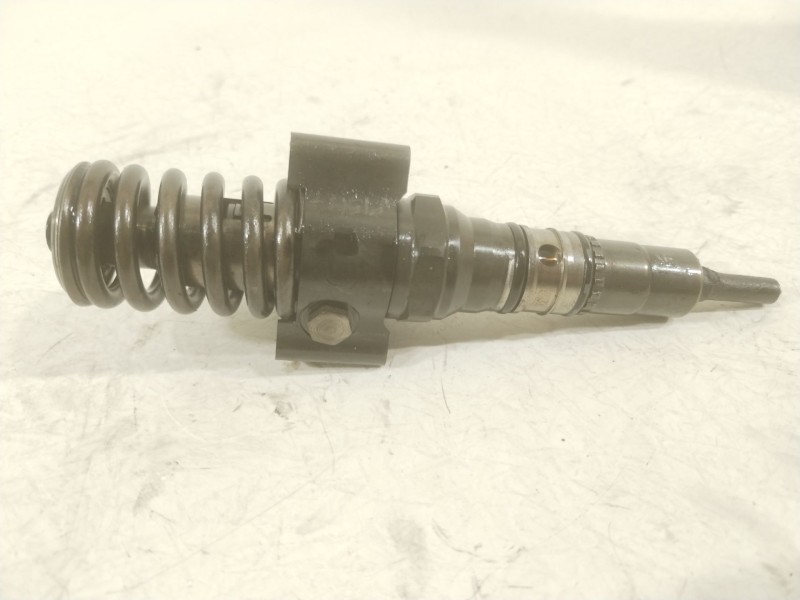 Recambio de inyector para audi a3 sportback (8pa) 2.0 tdi 16v referencia OEM IAM 03G130073G 0414720404 