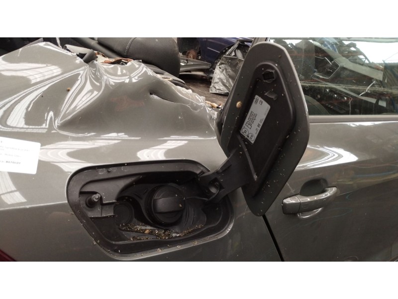 Recambio de tapa exterior combustible para audi a1 sportback (gba) 30 tfsi referencia OEM IAM 82A809907  