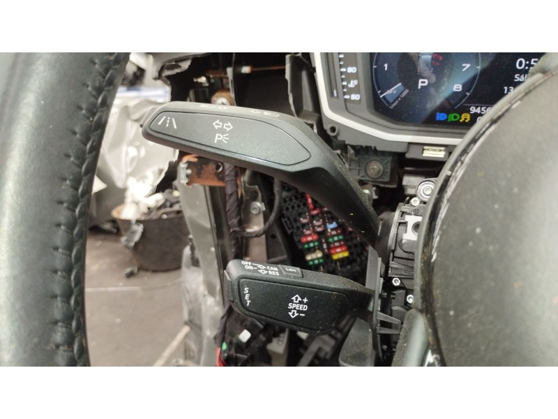 Recambio de mando intermitentes para audi a1 sportback (gba) 30 tfsi referencia OEM IAM 82A953521DS  