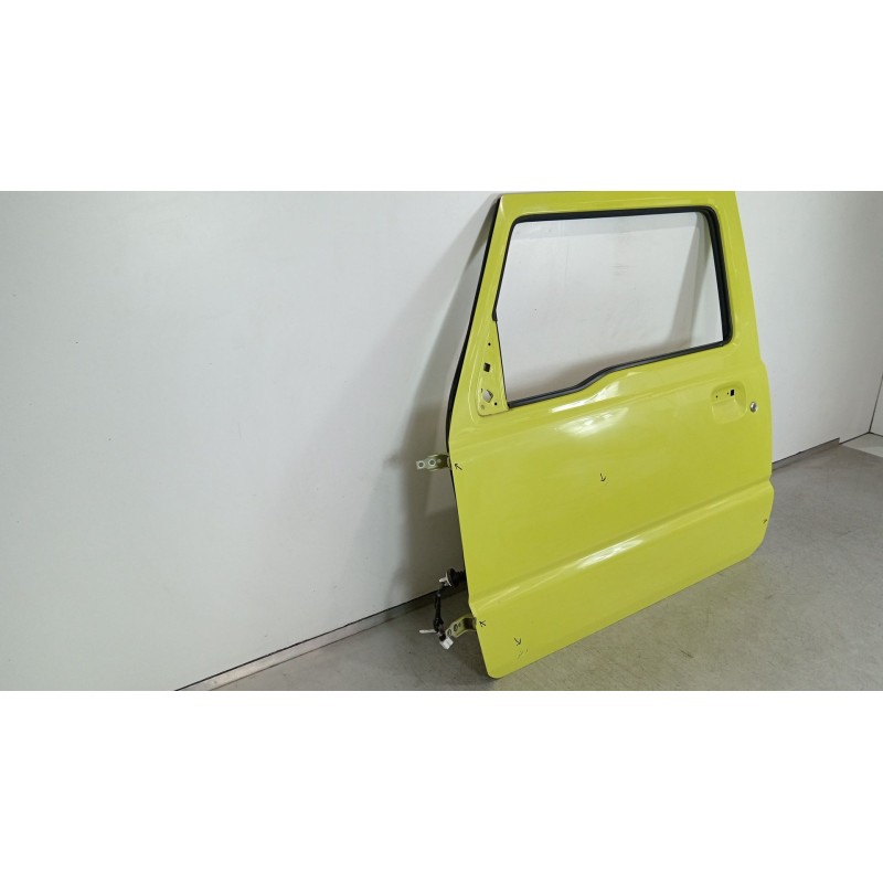 Recambio de puerta delantera izquierda para suzuki jimny todo terreno, cerrada (a6g) 1.5 allgrip referencia OEM IAM 6800277R0100