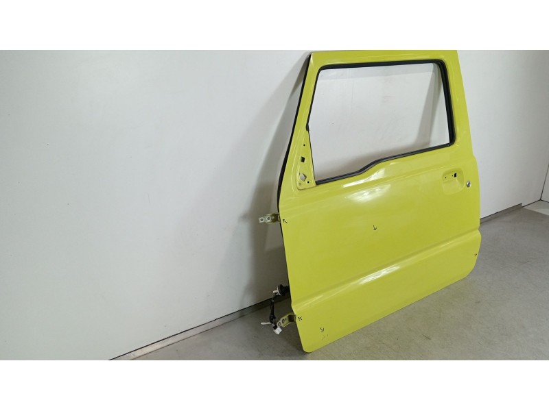 Recambio de puerta delantera izquierda para suzuki jimny todo terreno, cerrada (a6g) 1.5 allgrip referencia OEM IAM 6800277R0100