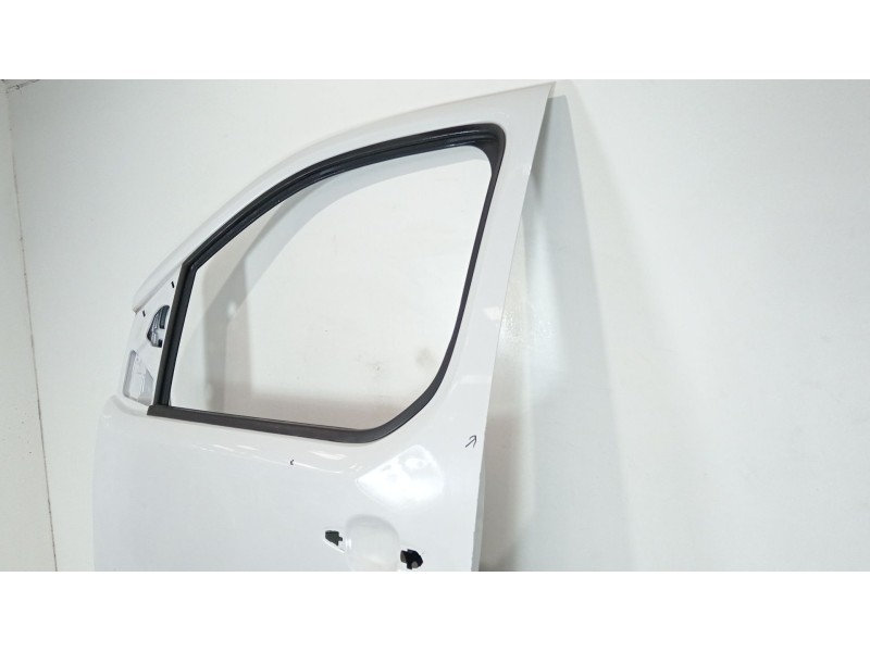 Recambio de puerta delantera izquierda para citroën jumpy iii furgoneta (v_) 1.5 bluehdi 120 referencia OEM IAM 9808082580  