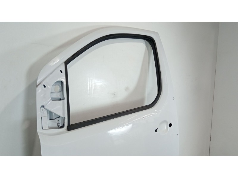 Recambio de puerta delantera izquierda para citroën jumpy iii furgoneta (v_) 1.5 bluehdi 120 referencia OEM IAM 9808082580  