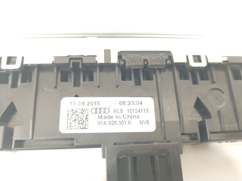 Recambio de mando multifuncion para audi q2 (gab, gag) 35 tfsi referencia OEM IAM 81A925301K  