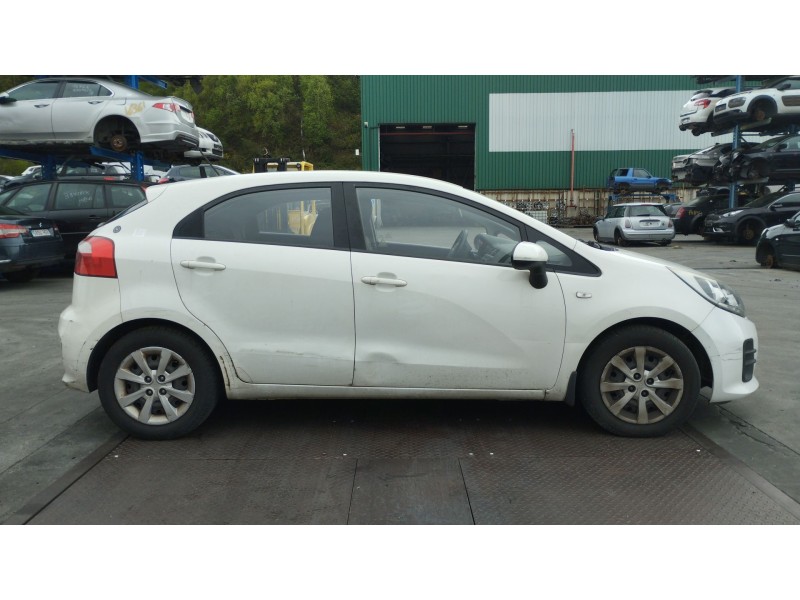 kia rio iii (ub) del año 2015