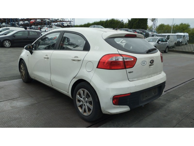 kia rio iii (ub) del año 2015
