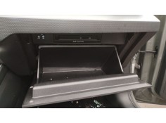 Recambio de guantera para audi a1 sportback (gba) 30 tfsi referencia OEM IAM 82B857035 82B857035  2