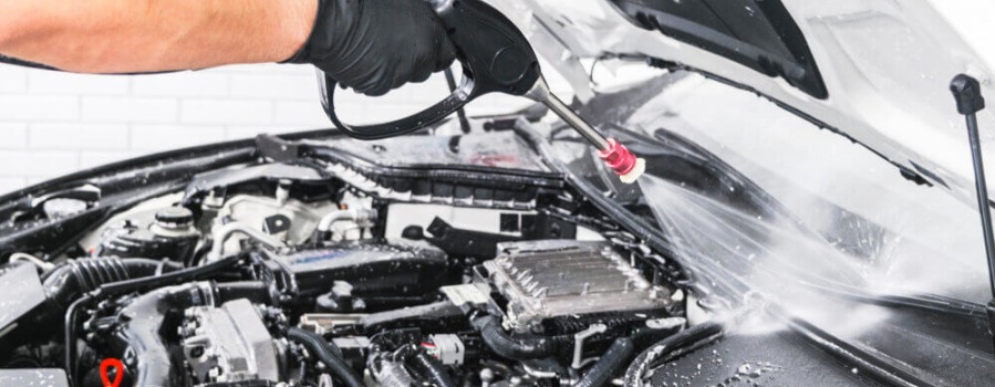 ¿Cómo limpiar el motor de mi coche?