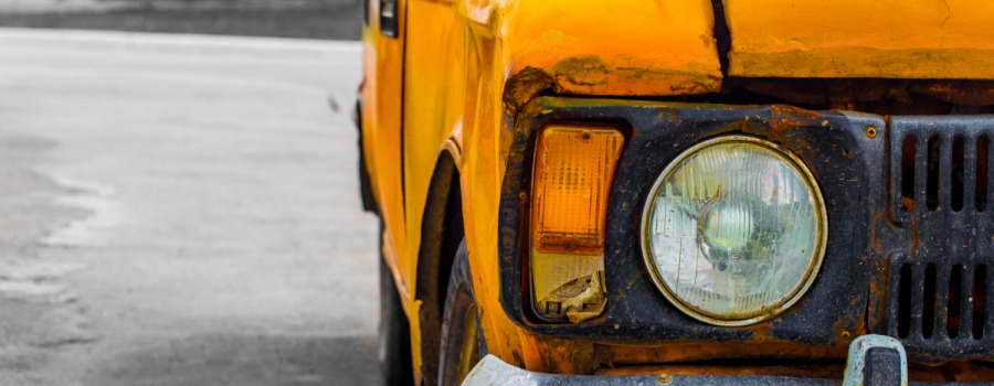Los beneficios de utilizar un desguace online para reciclar tu coche viejo